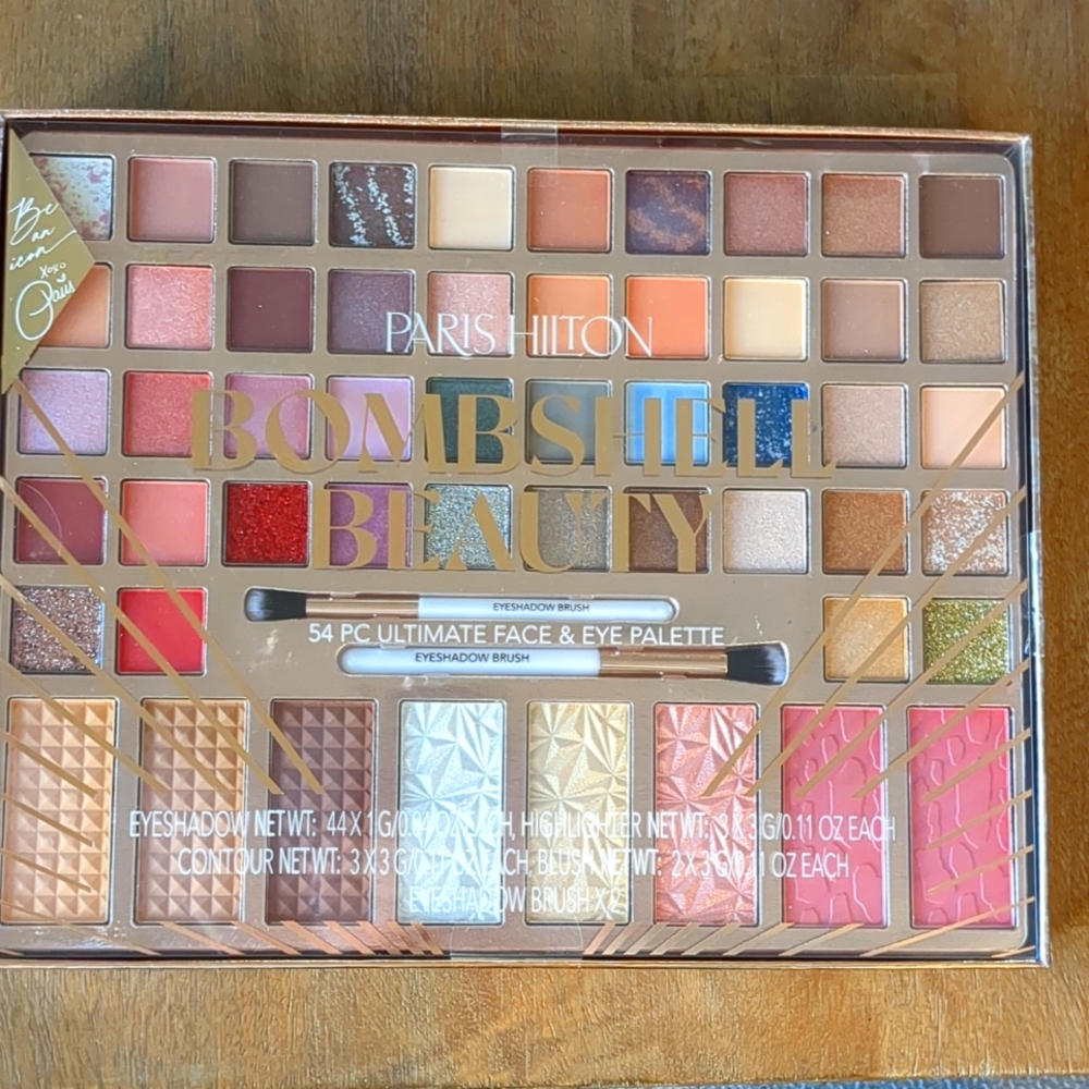 Ultimate Face & Eye Palette
